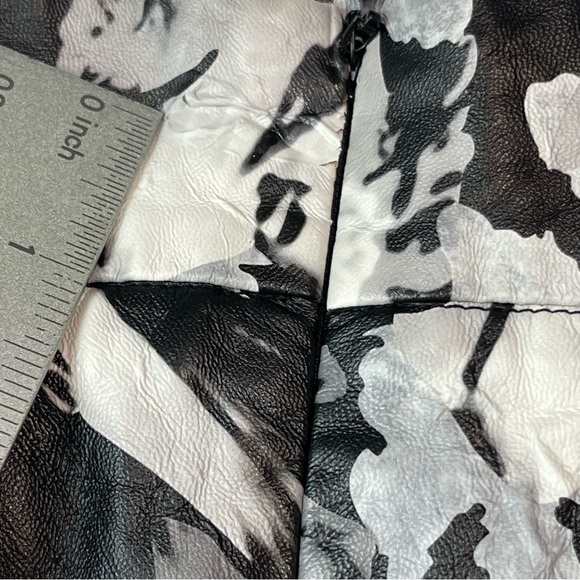 FRNCH PARISWomen Black Floral Faux Leather Circle Skirt Above Knee Sz-S NWT-FLAW - Picture 10 of 14